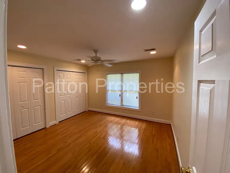 323 Pickens St — Photo 9