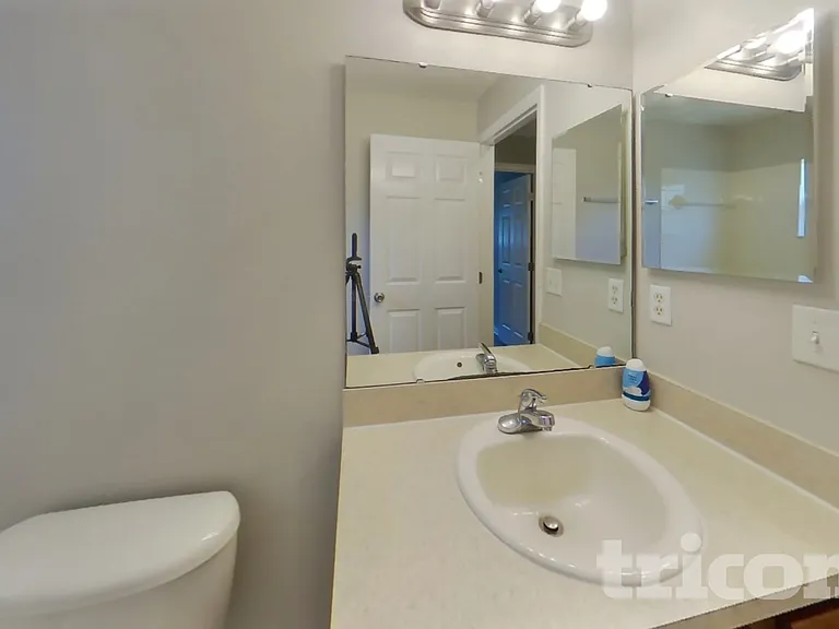 4739 Acorn Dr — Photo 13