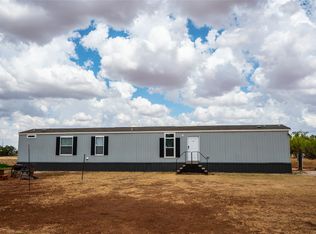 502 NW 6th St #B, Trent, TX 79561