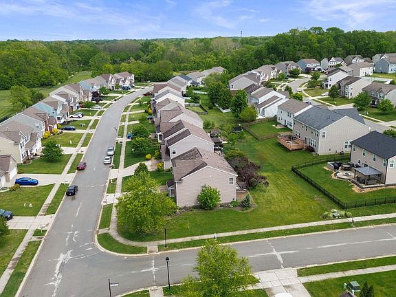 5th image of 5415 Misthaven Ln