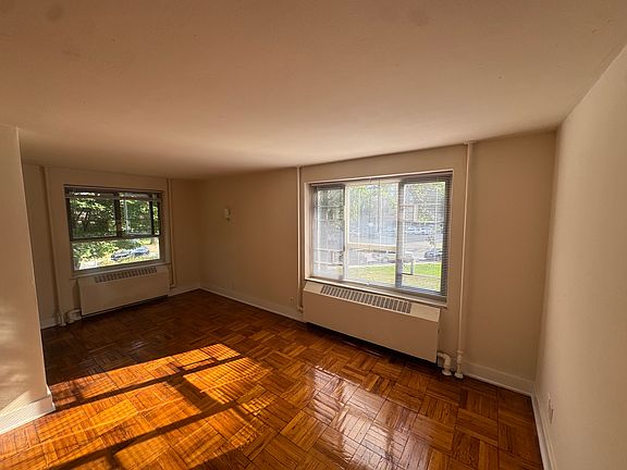 3rd image of 64-36 186th Ln Floor 3