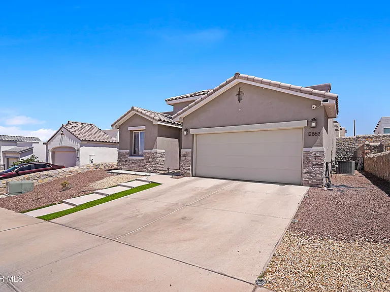 12863 Ivelet Ct — Photo 2