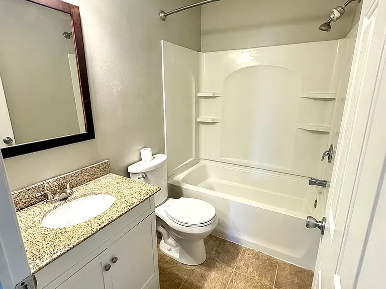 6328 Wellington Pl — Photo 4