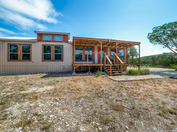 1715 County Road 270, Mico, TX 78056
