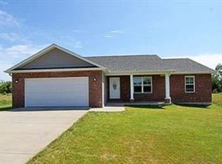 142 Old Town Ln, Cape Girardeau, MO 63701