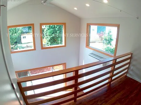 4819 NE 35th Pl #B — Photo 6