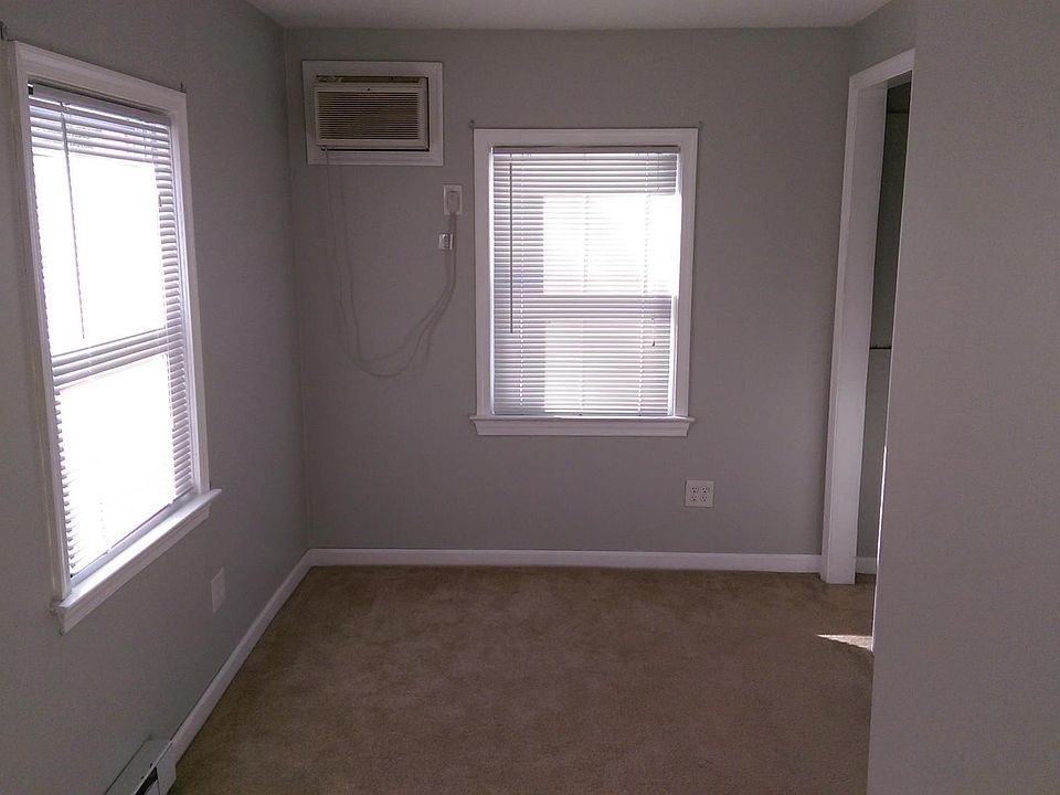 1st image of 607 Poplar Dr
