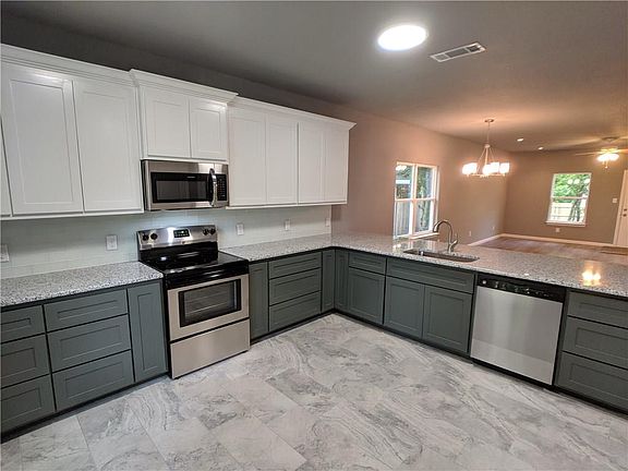 5th image of 5409 Bonnell Ave