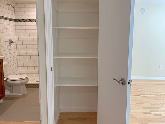 5th image of 200 Guerrero St #111A