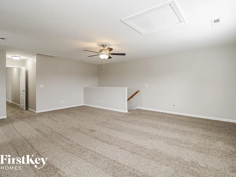 8175 McClanahan Dr — Photo 7