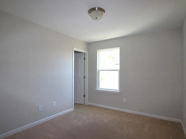 395 Shakespeare Dr — Photo 13