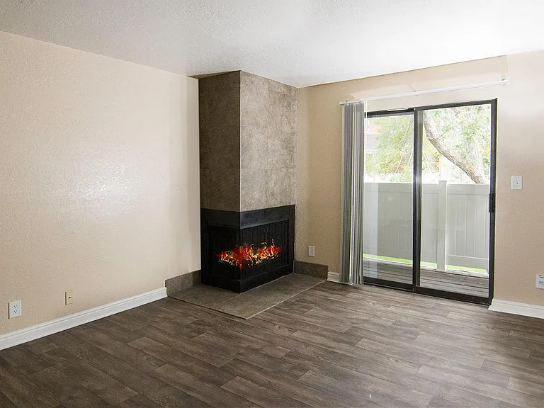 Foothill Place Apartments — Photo 52