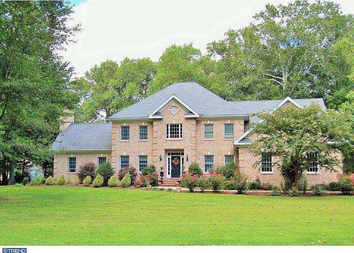 1st image of 399 Sharon Ct