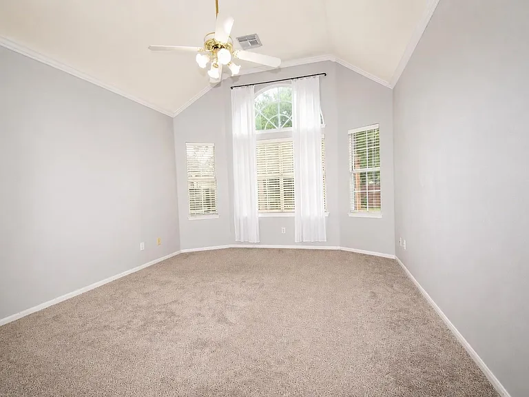7207 Emerald Glen Dr — Photo 7