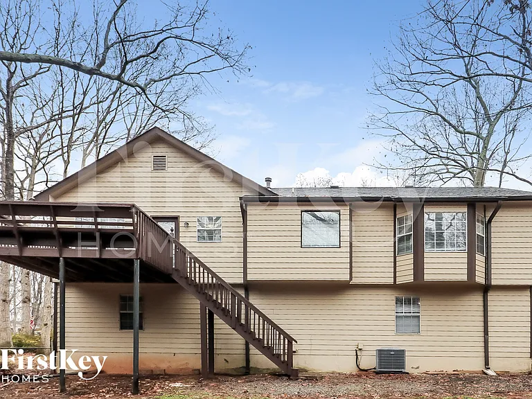 2570 Paul Thomas Dr — Photo 18