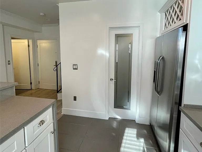 10844 Blix St #101 — Photo 9