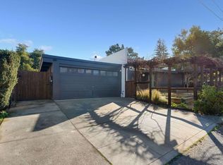 4050 Fairway Ave, Oakland, CA 94605