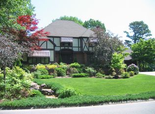 90 Bridle Path Rd, Chicopee, MA 01013