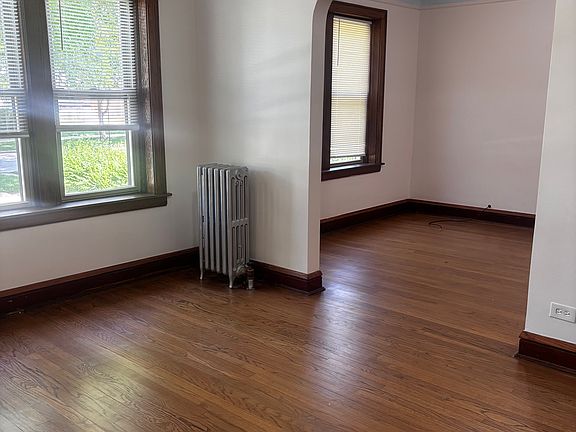 5th image of 2345 N Newcastle Ave #1