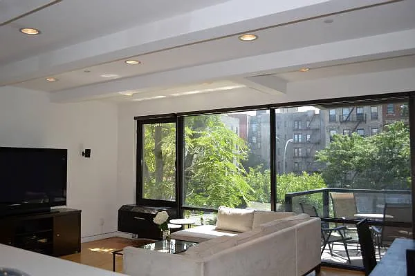 Rented by Level Group | media 17