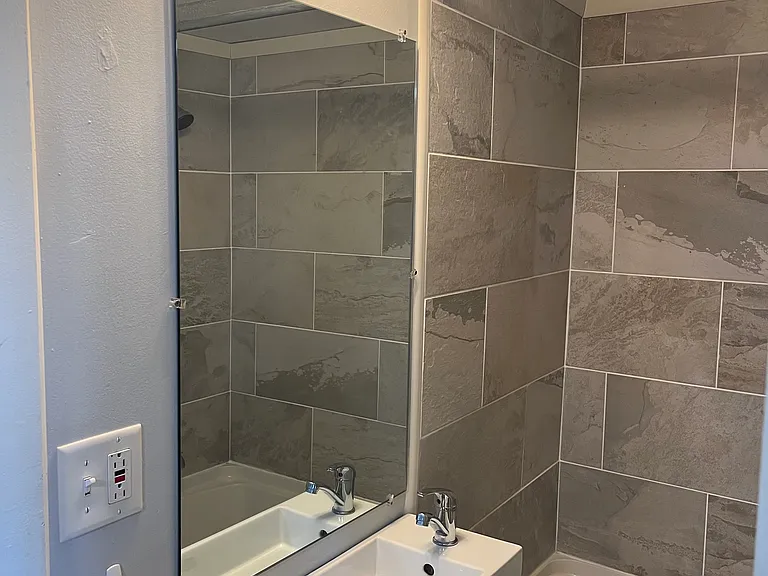 123 Maryland Ave #2 — Photo 12