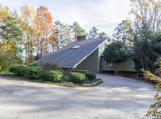 107 Muskhogean Rd, Fair Play, SC 29643