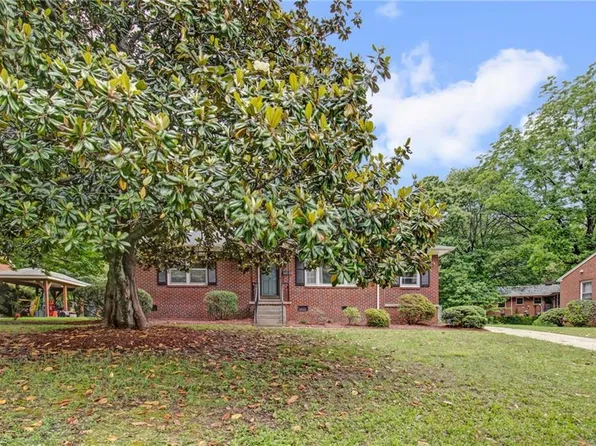 217 Hermitage Rd, Greensboro, NC 27403