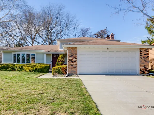 414 Thornapple Ln, Libertyville, IL 60048