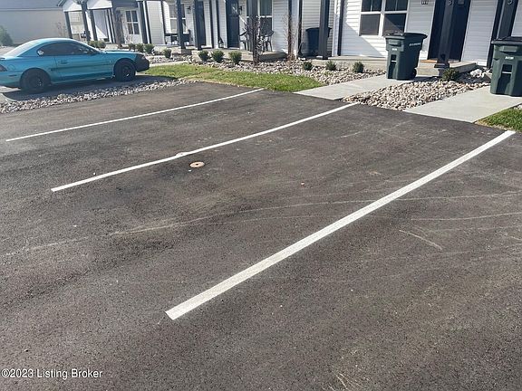 4th image of 2035 Aster Dr