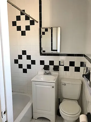 Rented by Flatiron Real Estate Advisors LLC | media 19