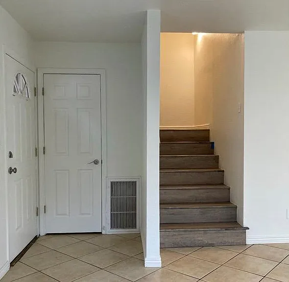 6409 N Snowflake Dr — Photo 2