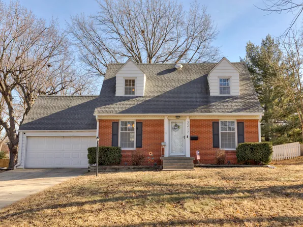 3217 45th St, Des Moines, IA 50310