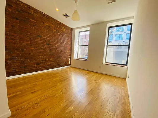 Rented by null | media 22