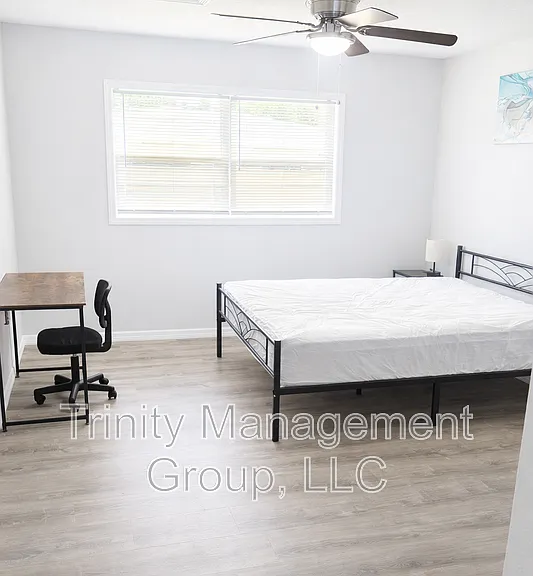 1509 Winding Way E #3 — Photo 9