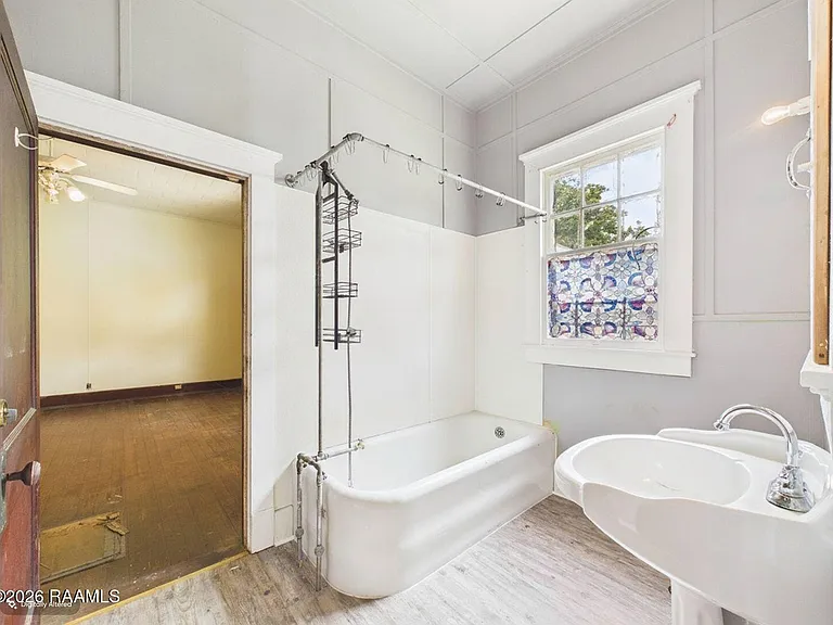 223 General Gardner Ave — Photo 14