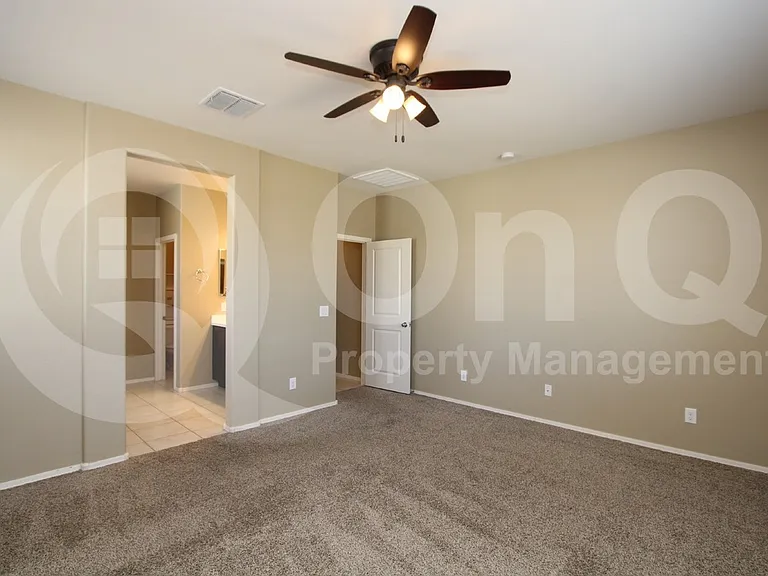 2620 S 116th Dr — Photo 5