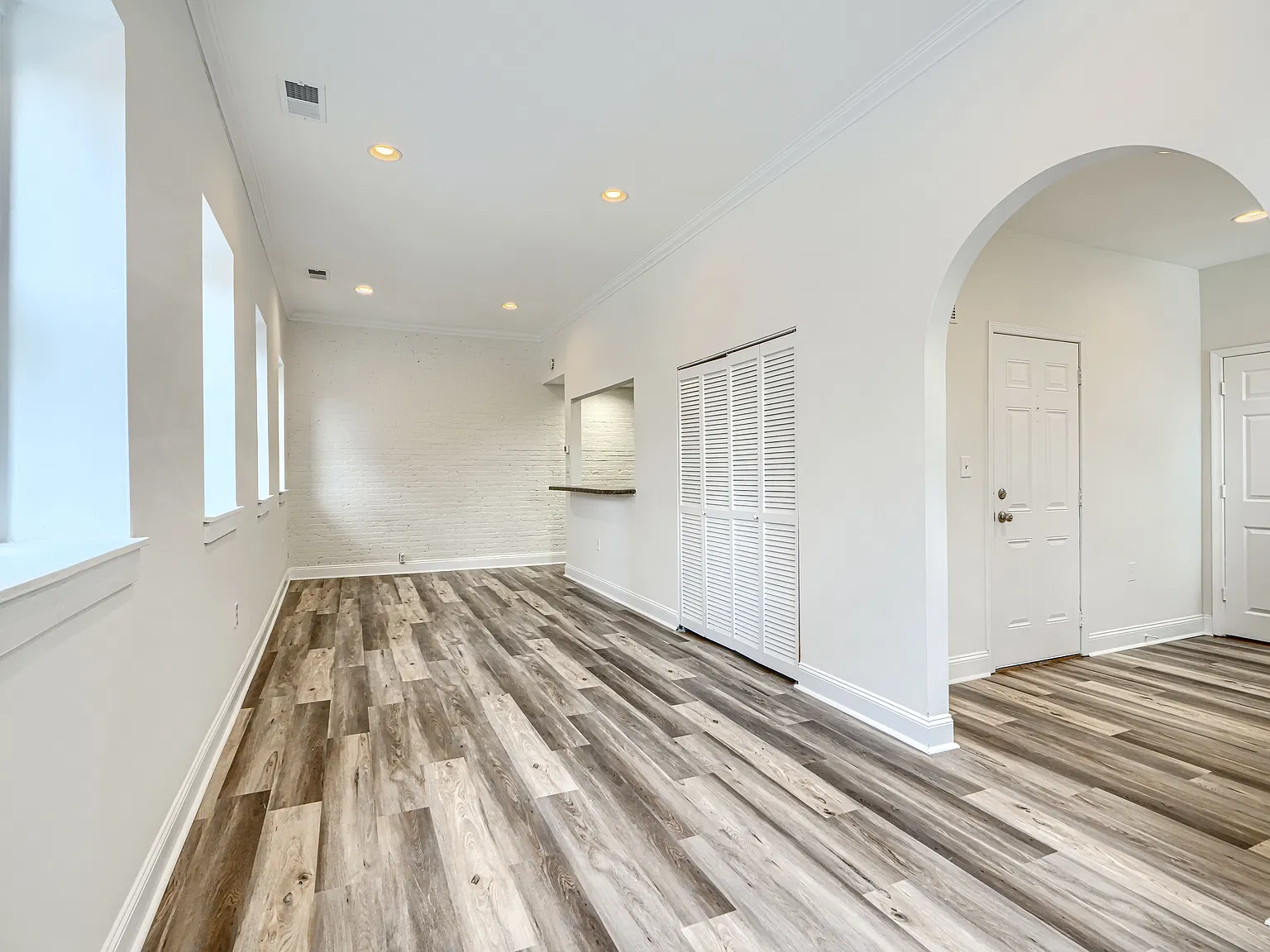 2 bed, 750 sqft, $1,750 — Photo 1