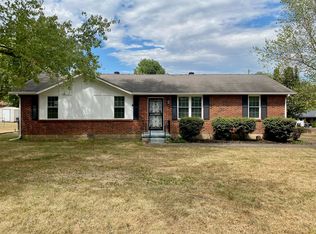 200 Clinch Dr, Columbia, TN 38401