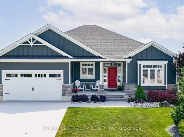 38 Erin Pl, Lambton Shores, ON N0M 1T0