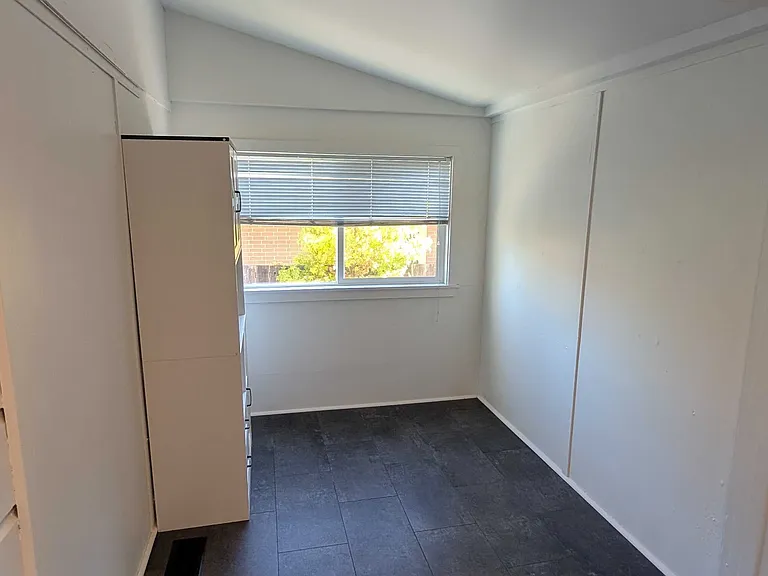 405 N Cloverdale Blvd — Photo 17
