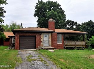 304 Mohawk Pl, Maumee, OH 43537