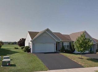 2054 Weeping Willow Ln, Mount Joy, PA 17552