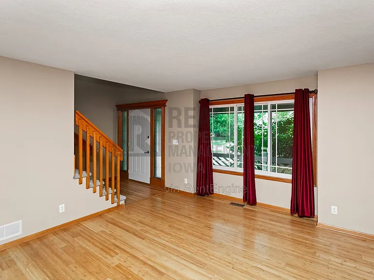 8912 Highland Oaks Dr — Photo 5