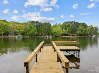 466 Oak Tree Rd, Mooresville, NC 28117