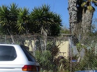 1195 Santa Barbara Dr, Santa Rosa, CA 95404