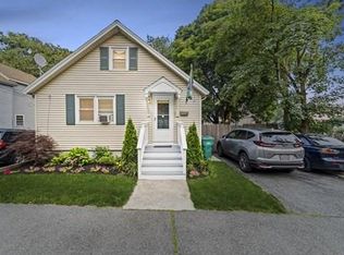 29 Cliff St, Lynn, MA 01905