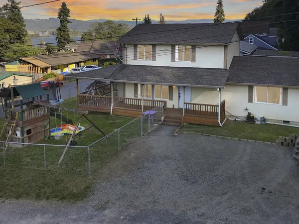 1126 W C St, Rainier, OR 97048