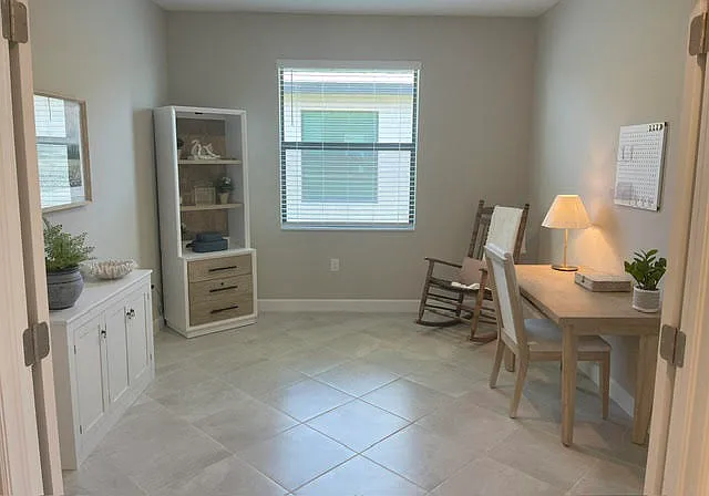 1464 Saddlewood Cir — Photo 44