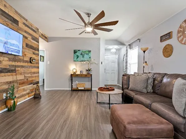 (undisclosed Address), Denton, TX 76208