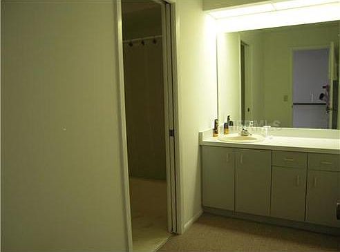 4th image of 5318 36th Avenue Cir W APT E4